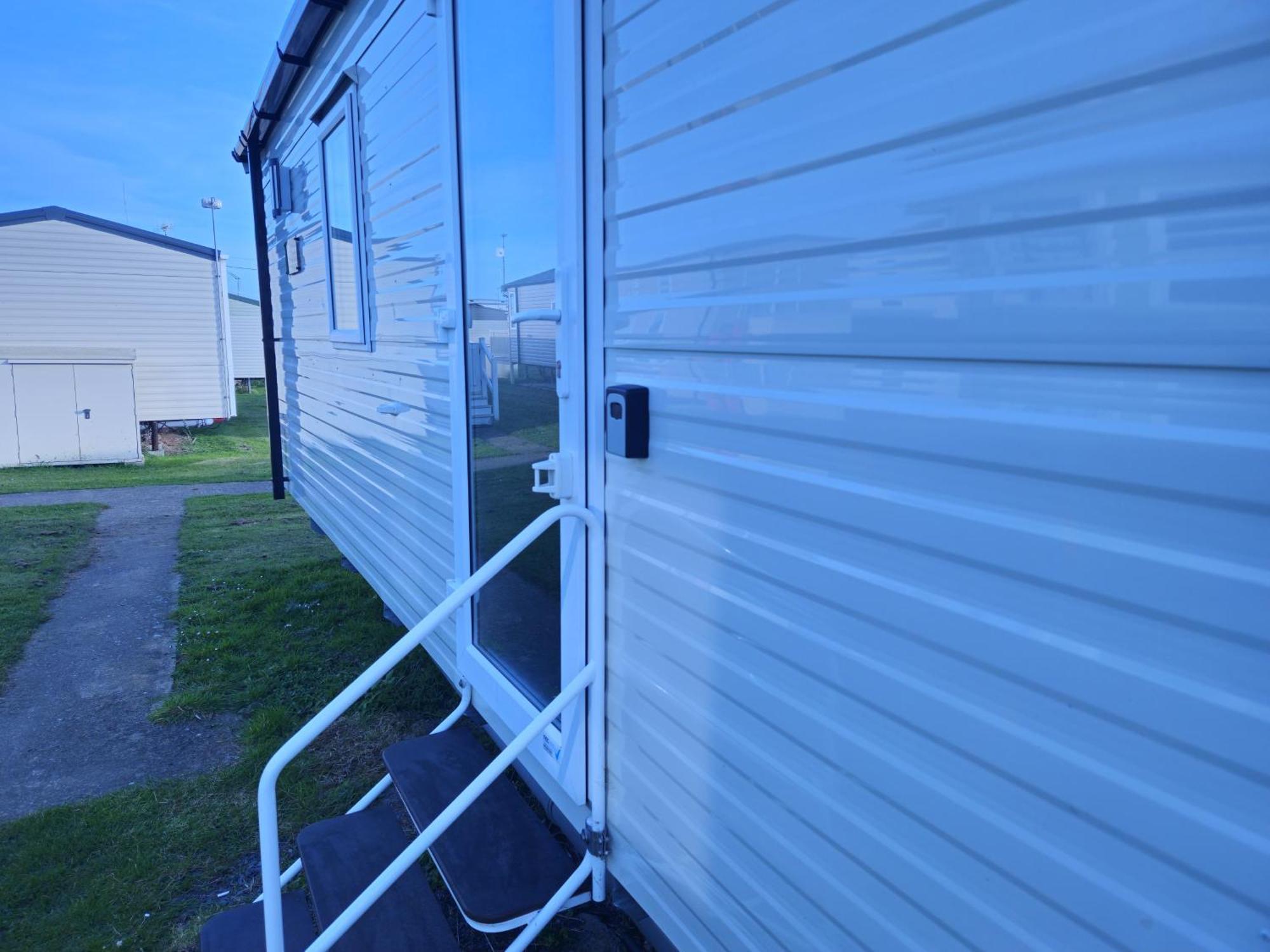 Ultimate Serene Getaway East Mersea Εξωτερικό φωτογραφία